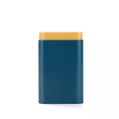 Таблетниця вітамінниця компактна на 2-4-6 регульованих відділень із пластику 9,5×6 см - синій колір 602286-1 фото