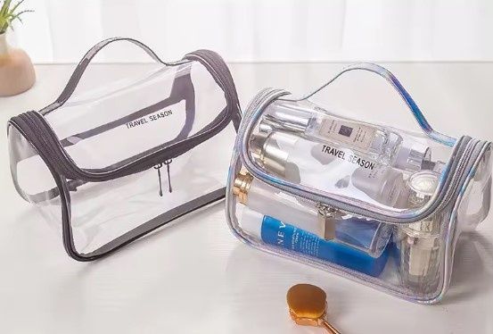 купить Косметичка прозрачная силиконовая горизонтальная, на молнии с ручкой